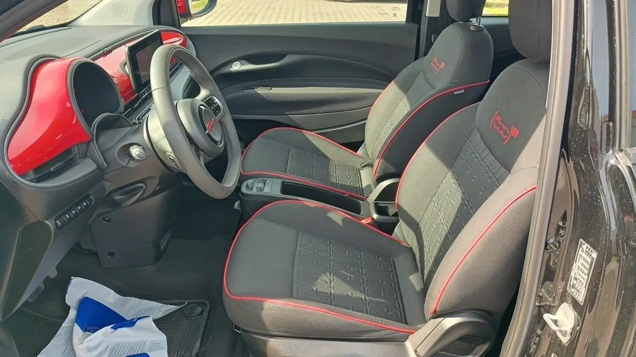 FIAT 500 500 42 kWh (RED)