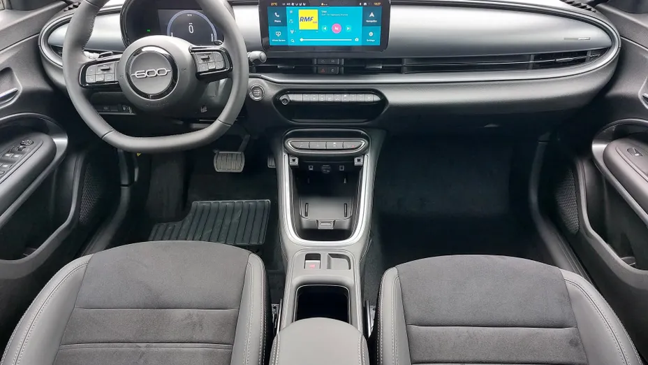 FIAT 600 600 1.2 Turbo Hybrid Sport eDCT Nowy