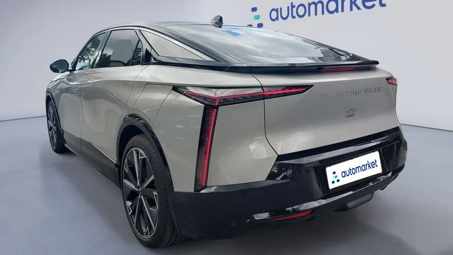 DS N°8 N°8 97.2kWh Long Range AWD Jules Verne