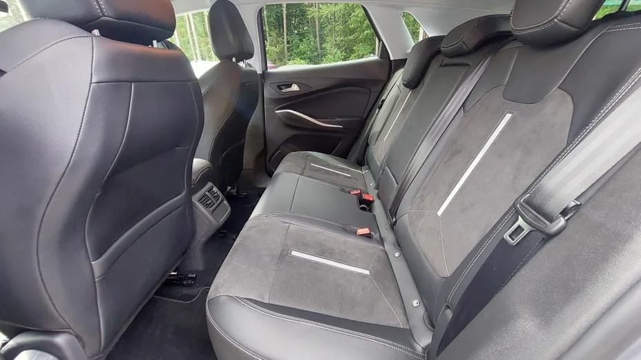OPEL Grandland X Grandland Electric 73kWh Standard Range GSe 4x4