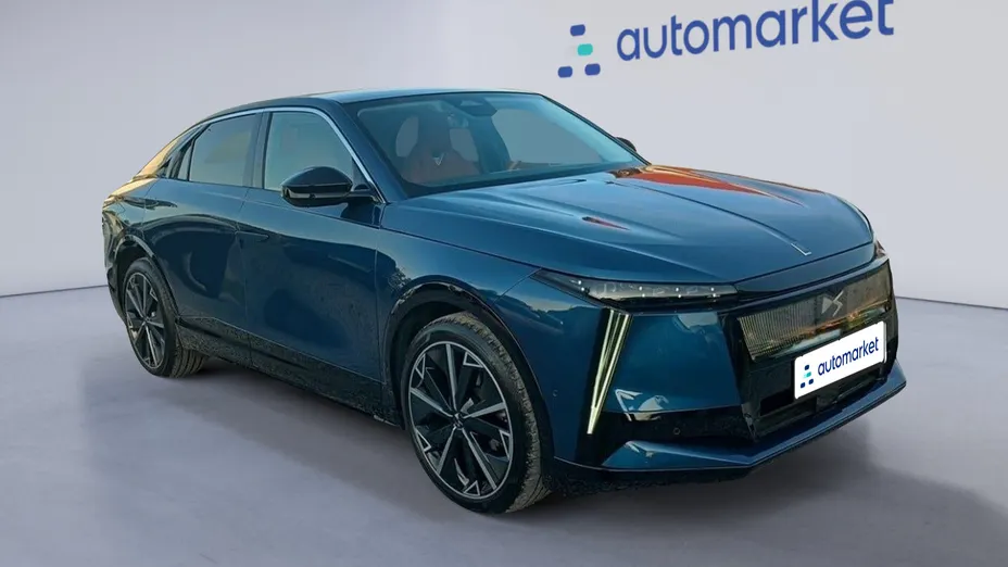 DS N°8 N°8 97.2kWh Long Range Étoile