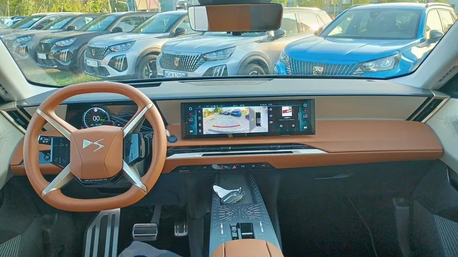 DS N°8 N°8 97.2kWh Long Range Étoile