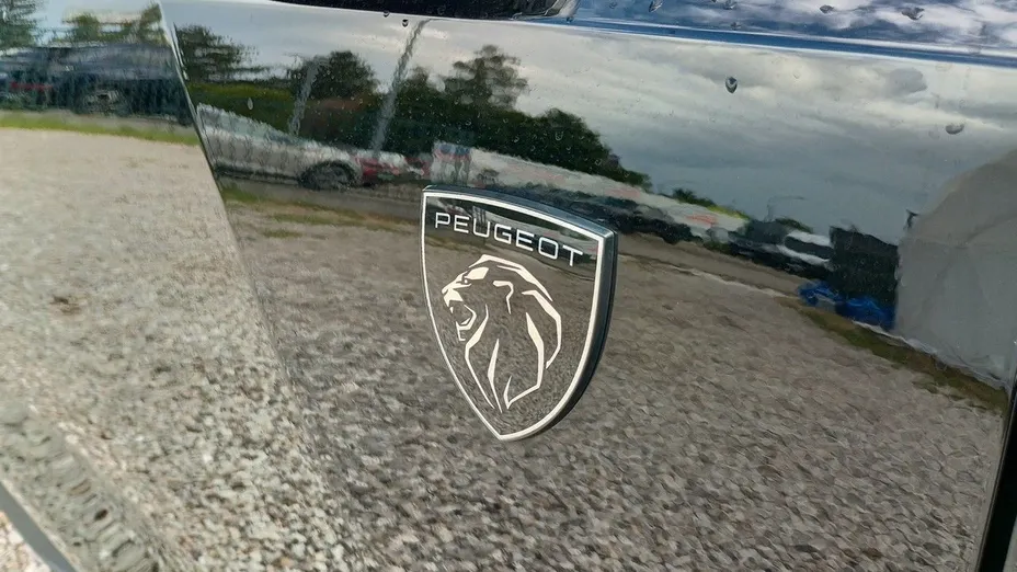 PEUGEOT 408 408 1.2 PureTech mHEV GT S&S e-DSC6