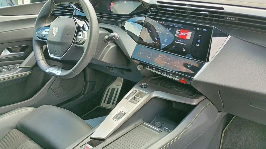 PEUGEOT 408 408 1.2 PureTech mHEV GT S&S e-DSC6