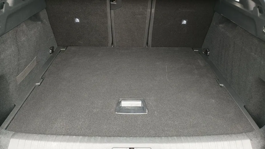 PEUGEOT 3008 e-3008 97kWh GT