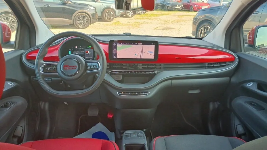 FIAT 500 500 42 kWh (RED)