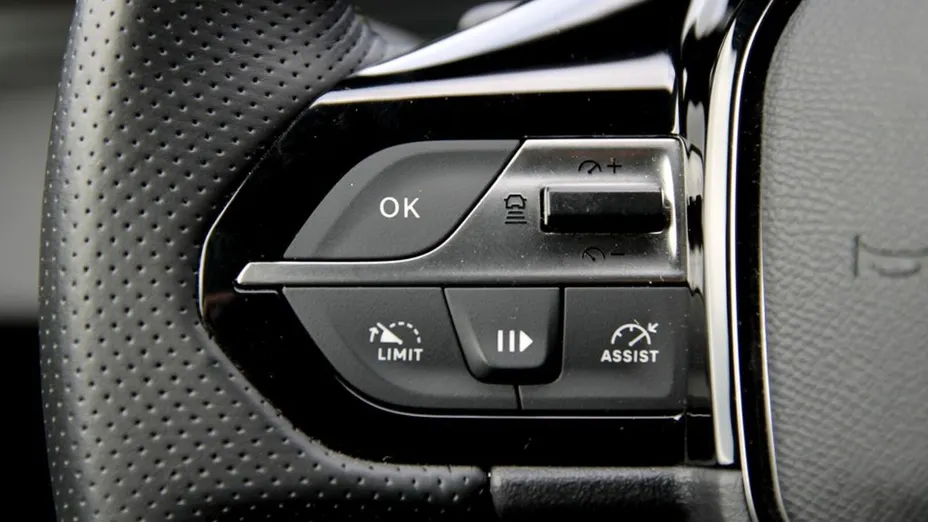 PEUGEOT 308 308 1.2 mHEV GT S&S e-DCS6