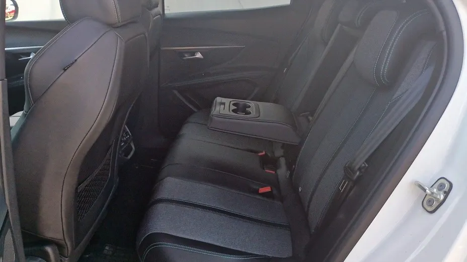 PEUGEOT 3008 3008 1.2 PureTech Allure Pack S&S EAT8