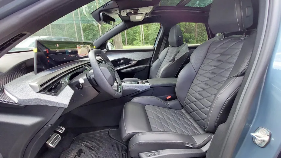 PEUGEOT 3008 3008 1.2 PureTech mHEV GT Exclusive e-DCS6 Nowy