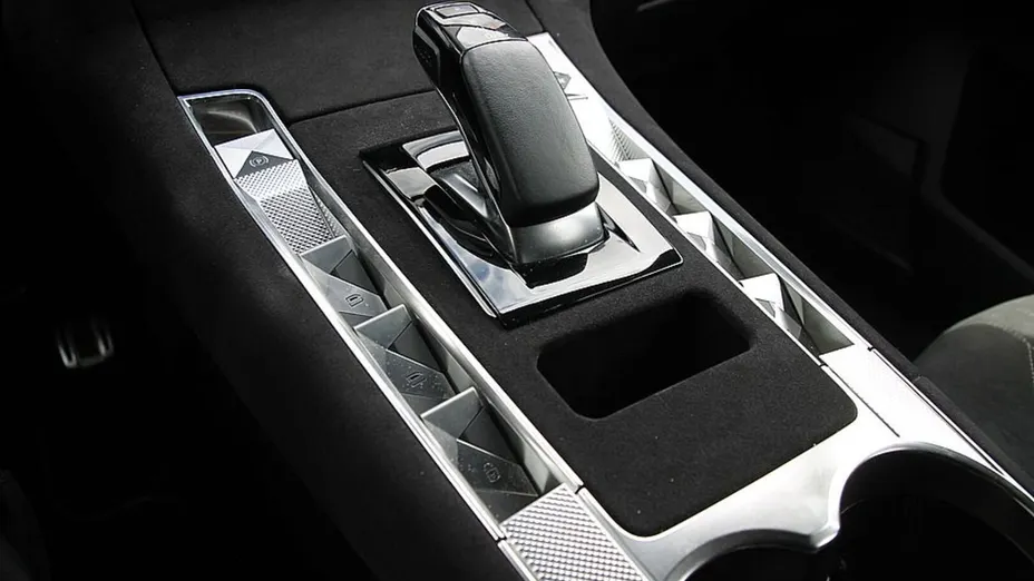 DS DS7 DS 7 1.6 E-Tense 4x4 Performance Line + aut