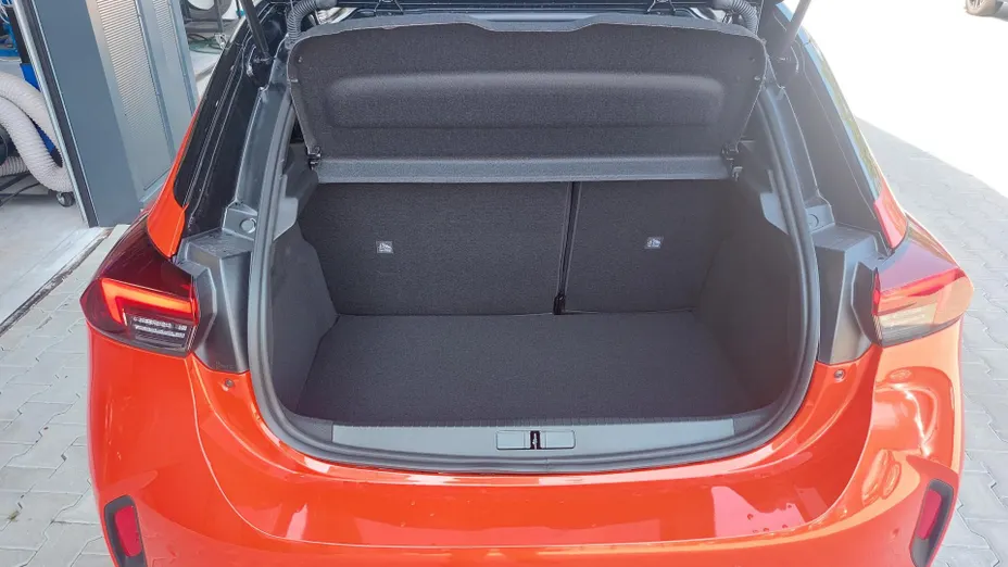 OPEL Corsa Corsa 1.2 T mHEV Yes 2026 eDCT Nowy