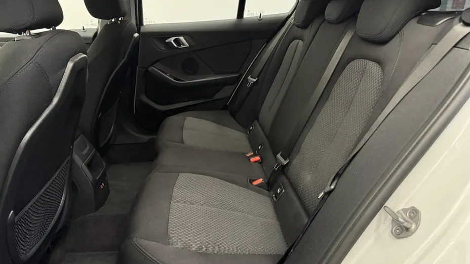 BMW Seria 1 118i Advantage aut