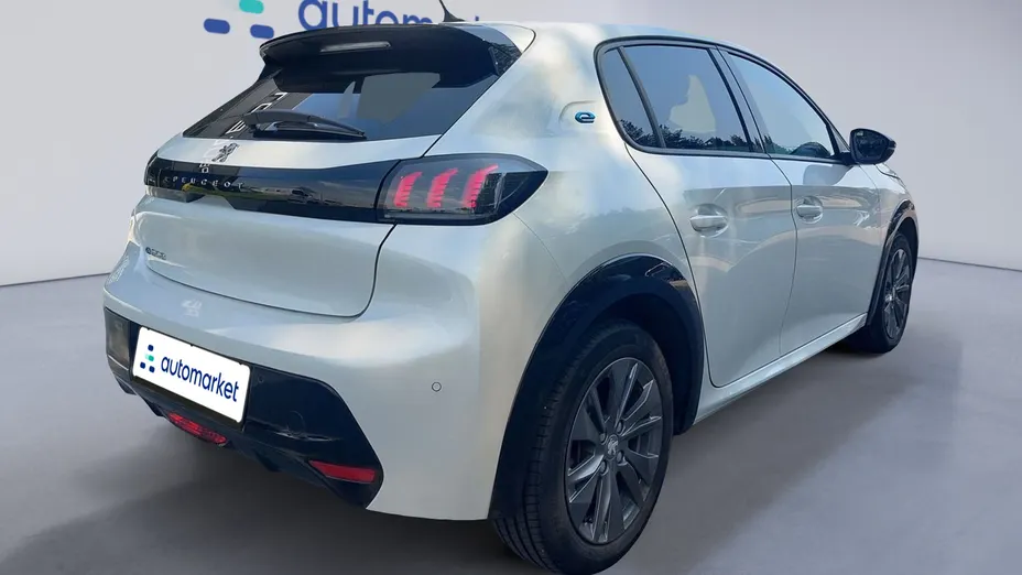 PEUGEOT 208 e-208 Allure