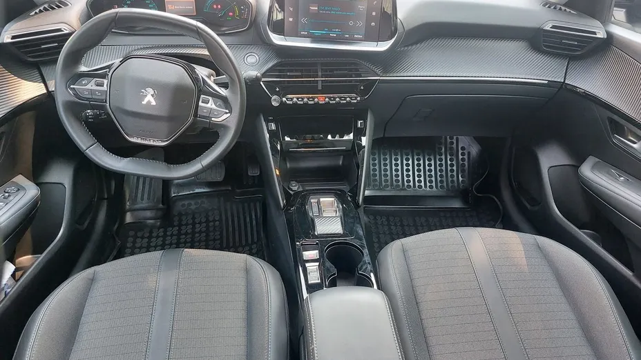 PEUGEOT 208 e-208 Allure