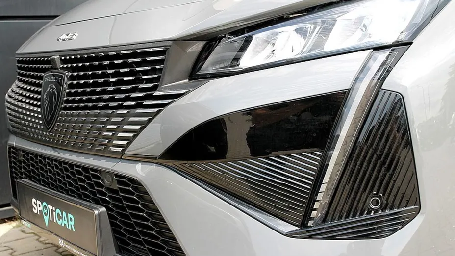PEUGEOT 408 408 1.2 PureTech Allure S&S EAT8