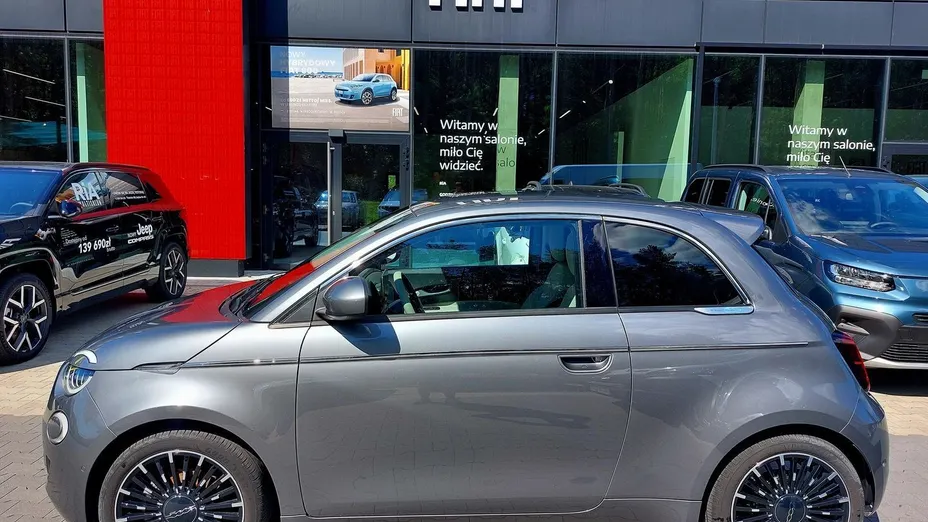 FIAT 500 500 3+1 42 kWh La Prima by Bocelli