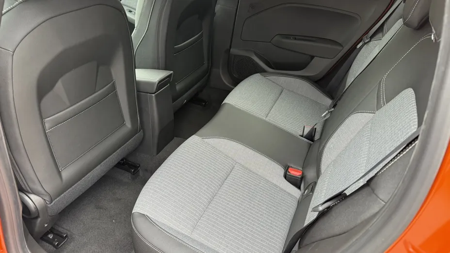 RENAULT Clio Clio 1.0 TCe Techno X-Tronic Nowy