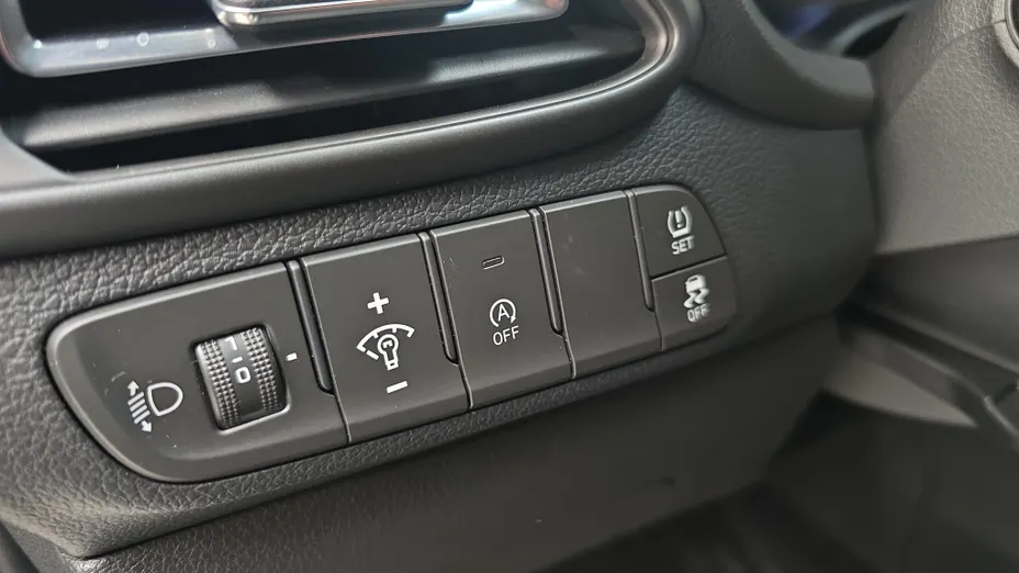 HYUNDAI i30 i30 1.0 T-GDI Smart