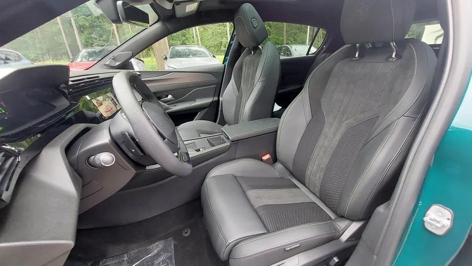 PEUGEOT 308 308 1.5 BlueHDi GT Exclusive S&S EAT8 Nowy