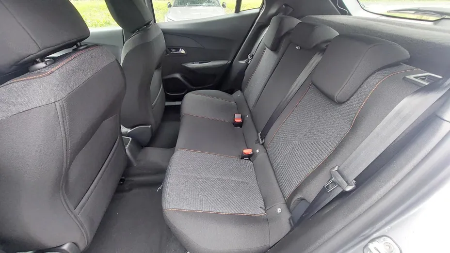 PEUGEOT 2008 2008 PureTech mHEV Style e-DCS6 Nowy