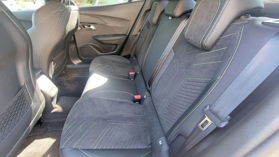 PEUGEOT 2008 2008 PureTech mHEV GT e-DCS6