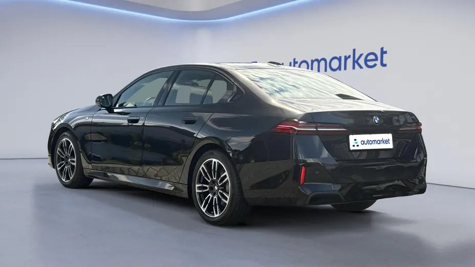 BMW Seria 5 520i mHEV M Sport aut
