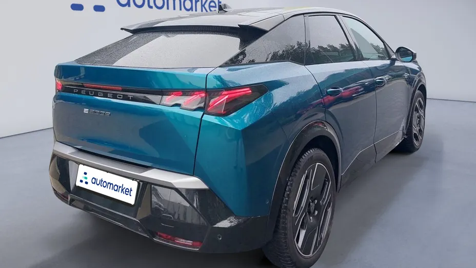 PEUGEOT 3008 e-3008 73kWh GT