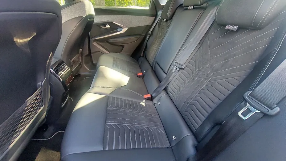PEUGEOT 3008 3008 1.2 PureTech mHEV GT e-DCS6