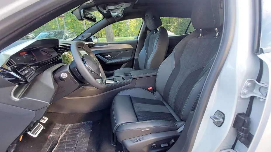 PEUGEOT 408 408 1.2 PureTech mHEV GT Exclusive S&S e-DCS6 Nowy