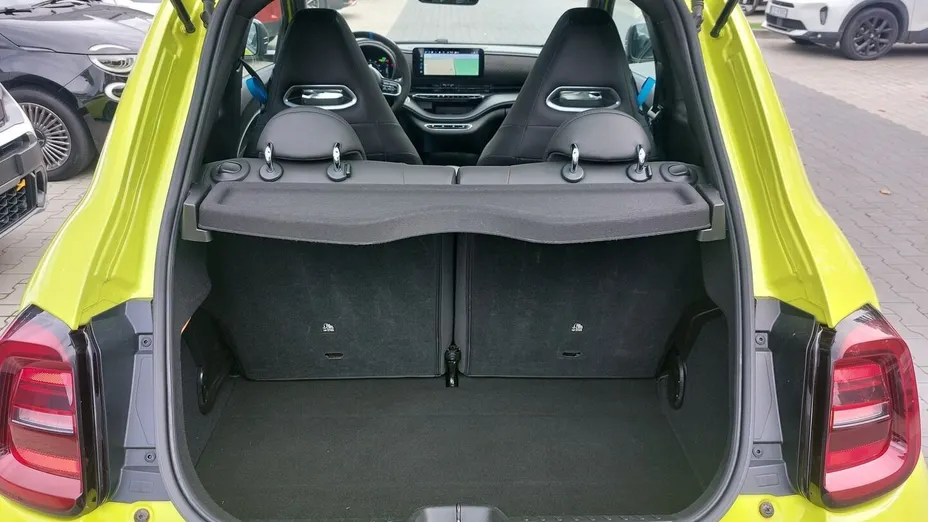 ABARTH 500 500Ce 37.8kWh Turismo