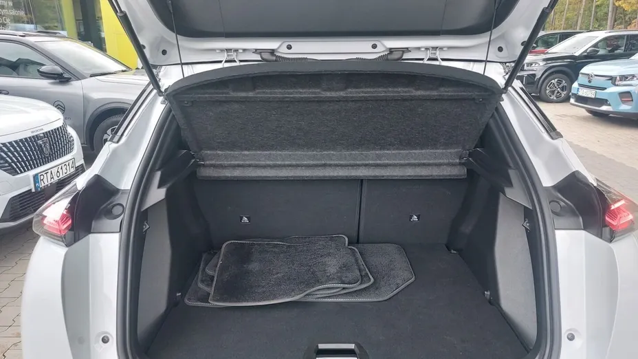 PEUGEOT 2008 2008 PureTech 130 GT S&S EAT8