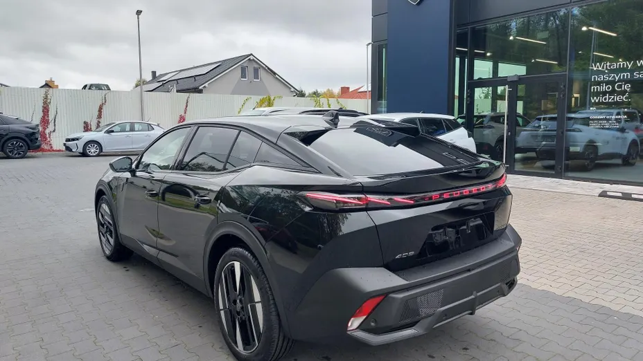 PEUGEOT 408 408 1.2 PureTech mHEV GT S&S e-DCS6 Nowy