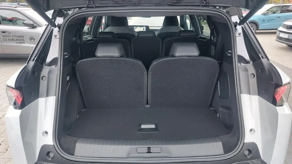 PEUGEOT 5008 5008 1.2 PureTech mHEV GT Exclusive S&S e-DCS6 Nowy