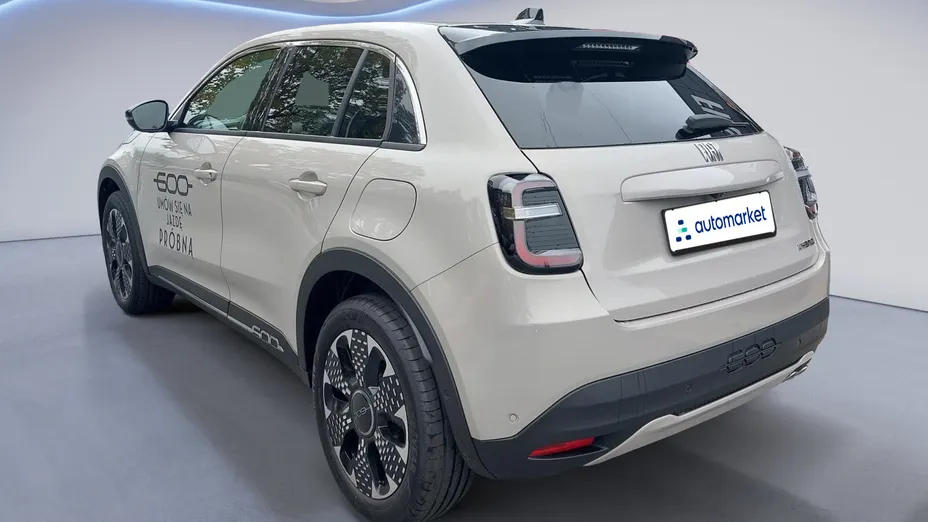 FIAT 600 600 1.2 Turbo Hybrid La Prima eDCT