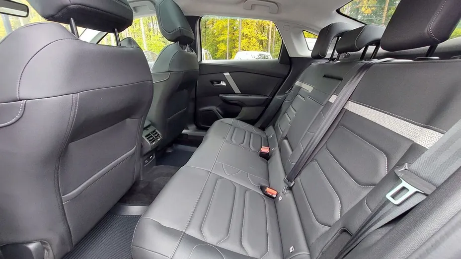CITROEN C4 X e-C4 X EV136 50kWh Shine