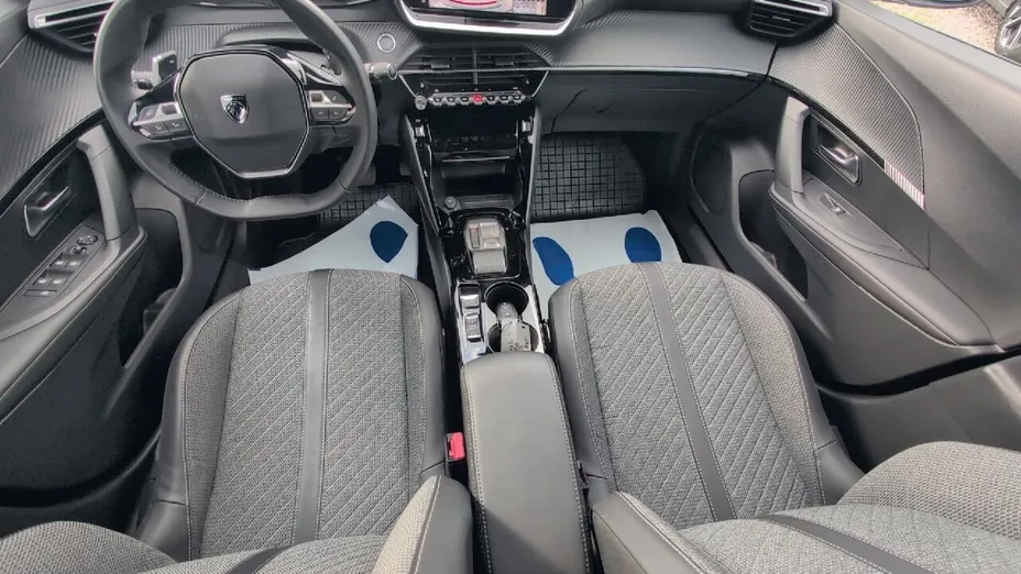 PEUGEOT 2008 2008 PureTech 130 Allure S&S EAT8