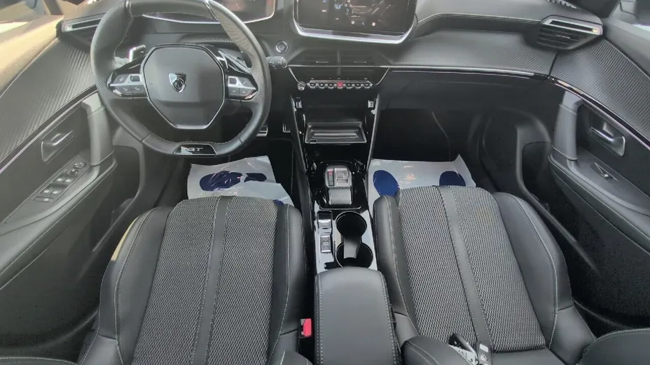 PEUGEOT 2008 2008 PureTech 130 GT S&S EAT8