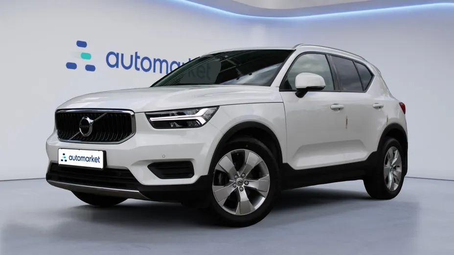 VOLVO XC40 XC40 T3 Momentum