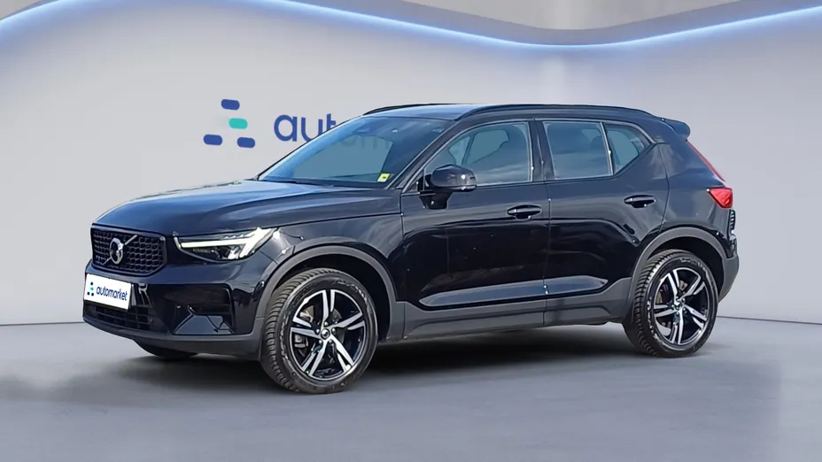 VOLVO XC40 XC40 B3 Plus Dark aut