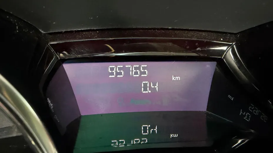 RENAULT Clio -