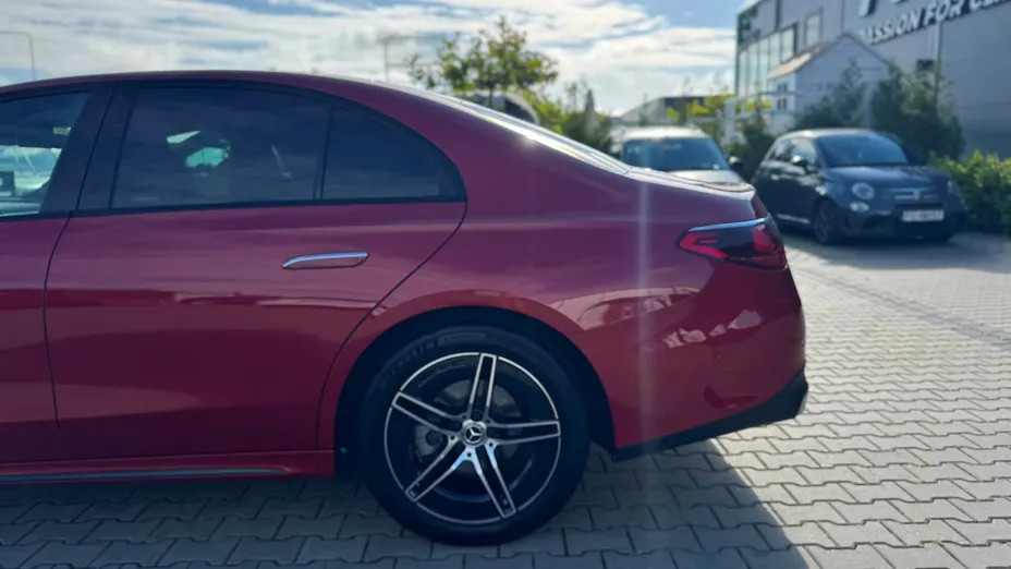MERCEDES-BENZ E Klasa E 200 mHEV AMG 9G-Tronic