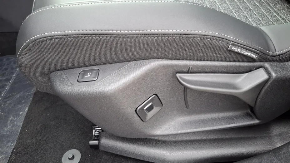 PEUGEOT 3008 3008 1.2 PureTech mHEV Allure e-DCS6 Nowy