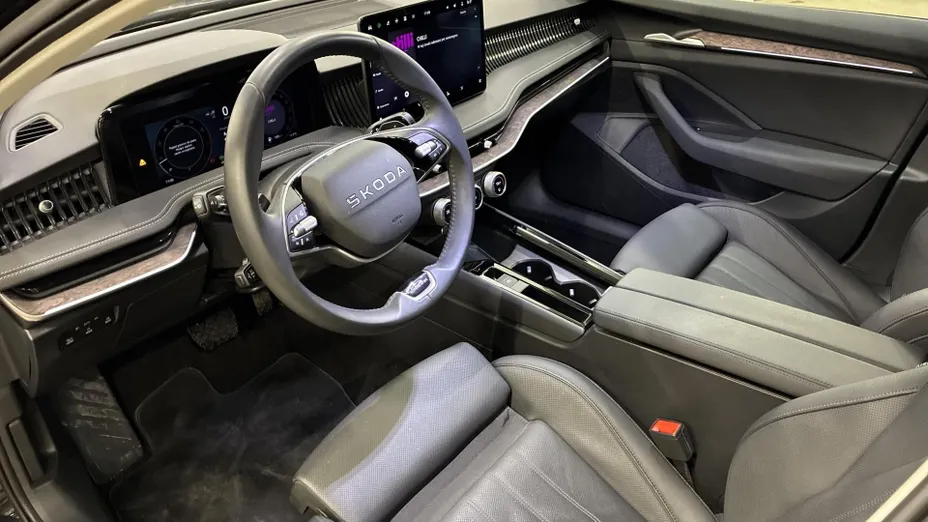 SKODA Superb Superb 2.0 TSI L&K DSG