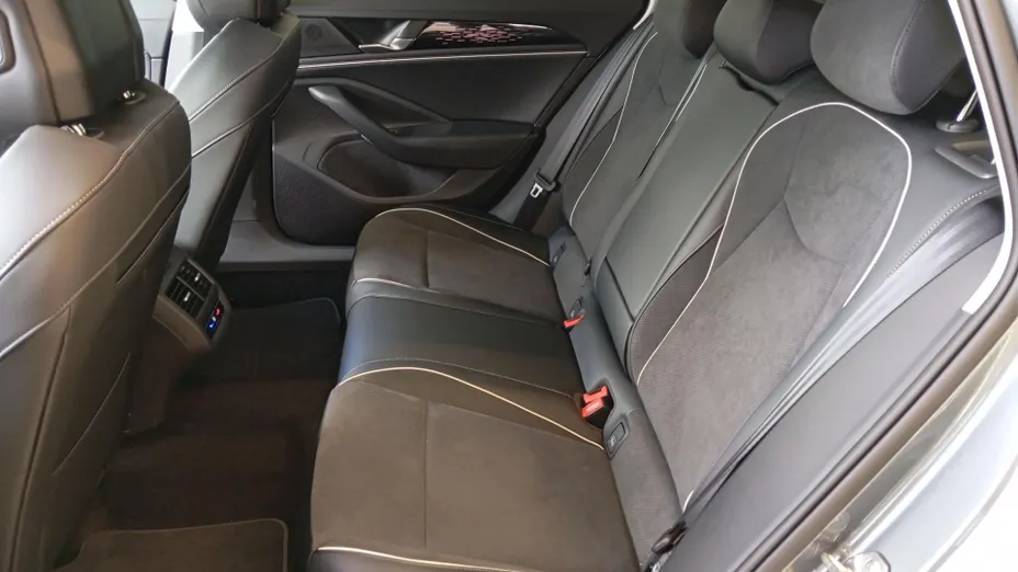VOLKSWAGEN Passat Passat 2.0 TDI SCR Business Plus DSG Nowy