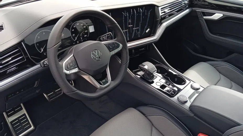 VOLKSWAGEN Touareg Touareg 3.0 V6 TDI 4Motion R-Line Final Edition Nowy