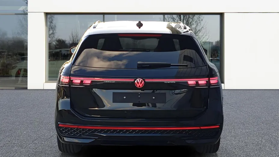 VOLKSWAGEN Passat Passat 2.0 TDI SCR R-Line Plus DSG Nowy