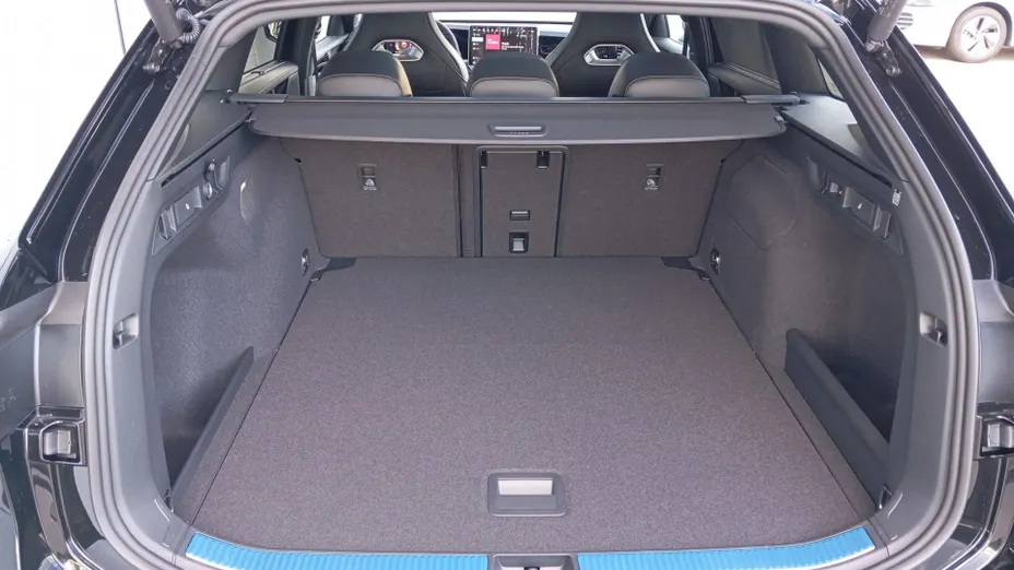VOLKSWAGEN Passat Passat 2.0 TDI SCR R-Line Plus DSG Nowy