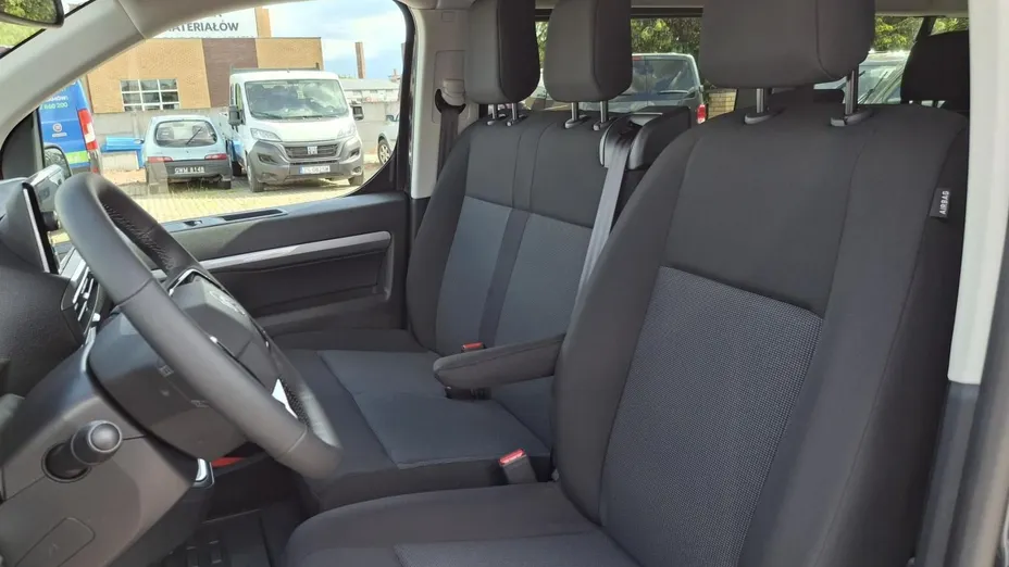 OPEL Zafira Life Zafira 2.2 Diesel XL Business aut Nowy