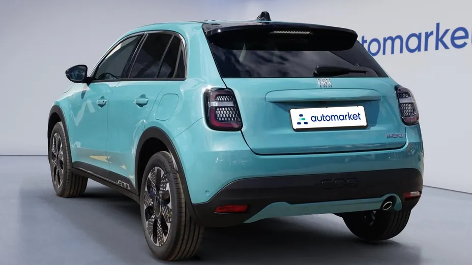 FIAT 600 600 1.2 Turbo Hybrid La Prima eDCT Nowy