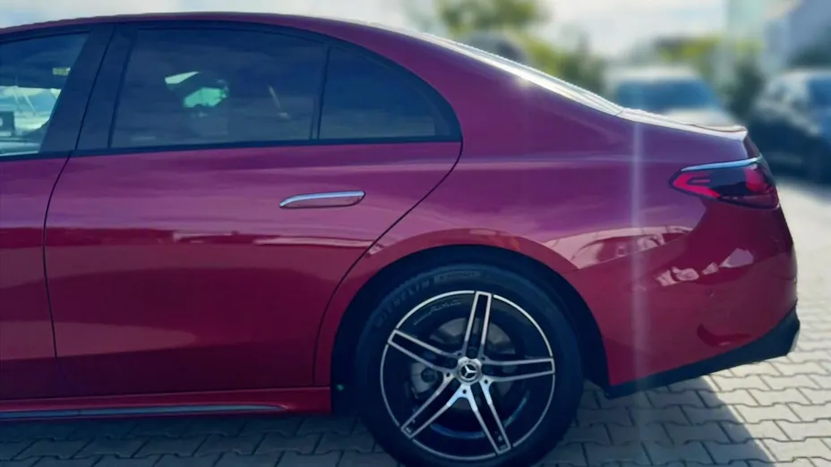 MERCEDES-BENZ E Klasa E 200 mHEV AMG 9G-Tronic